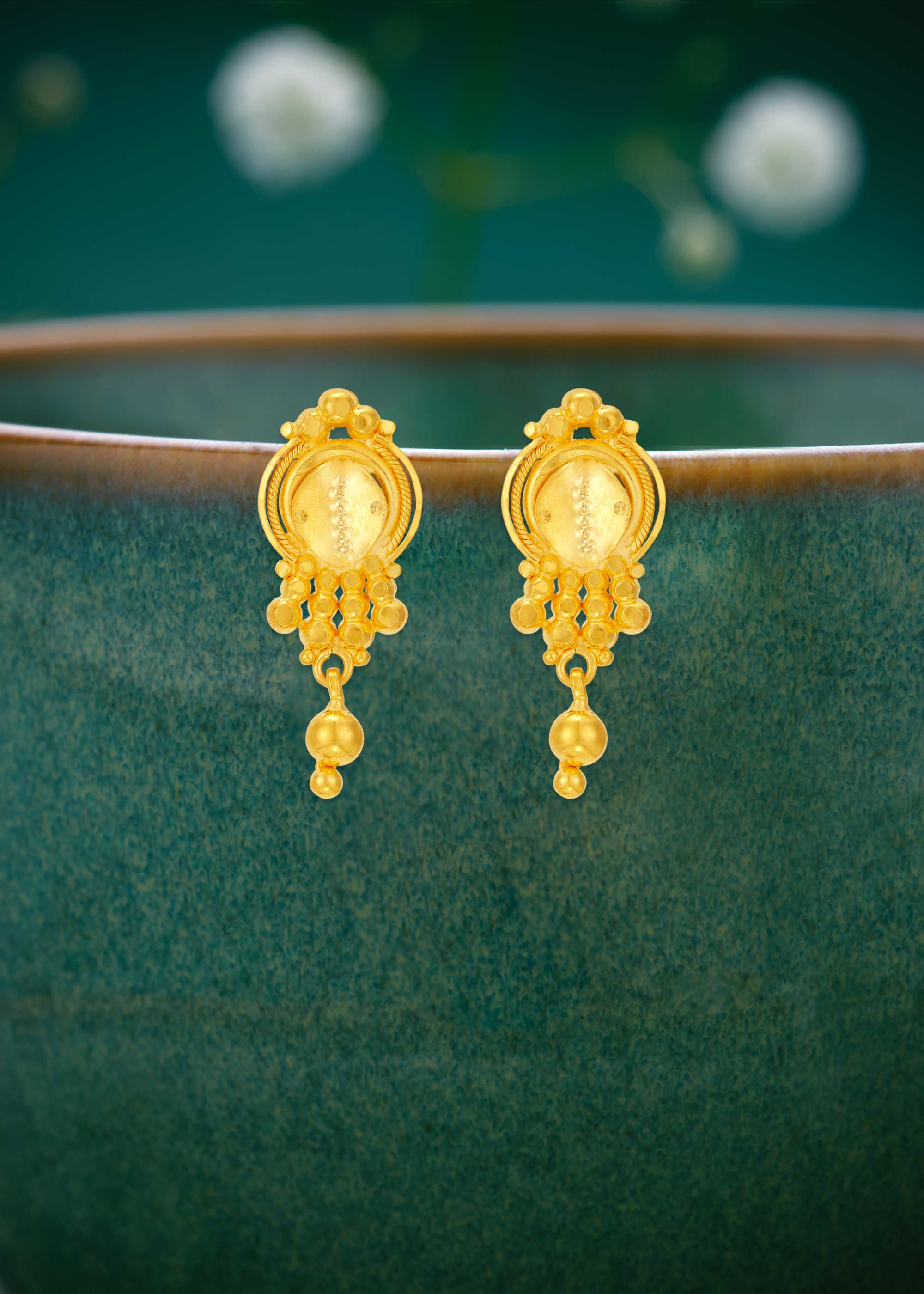 Simple Baby 22K Gold Hanging Earring