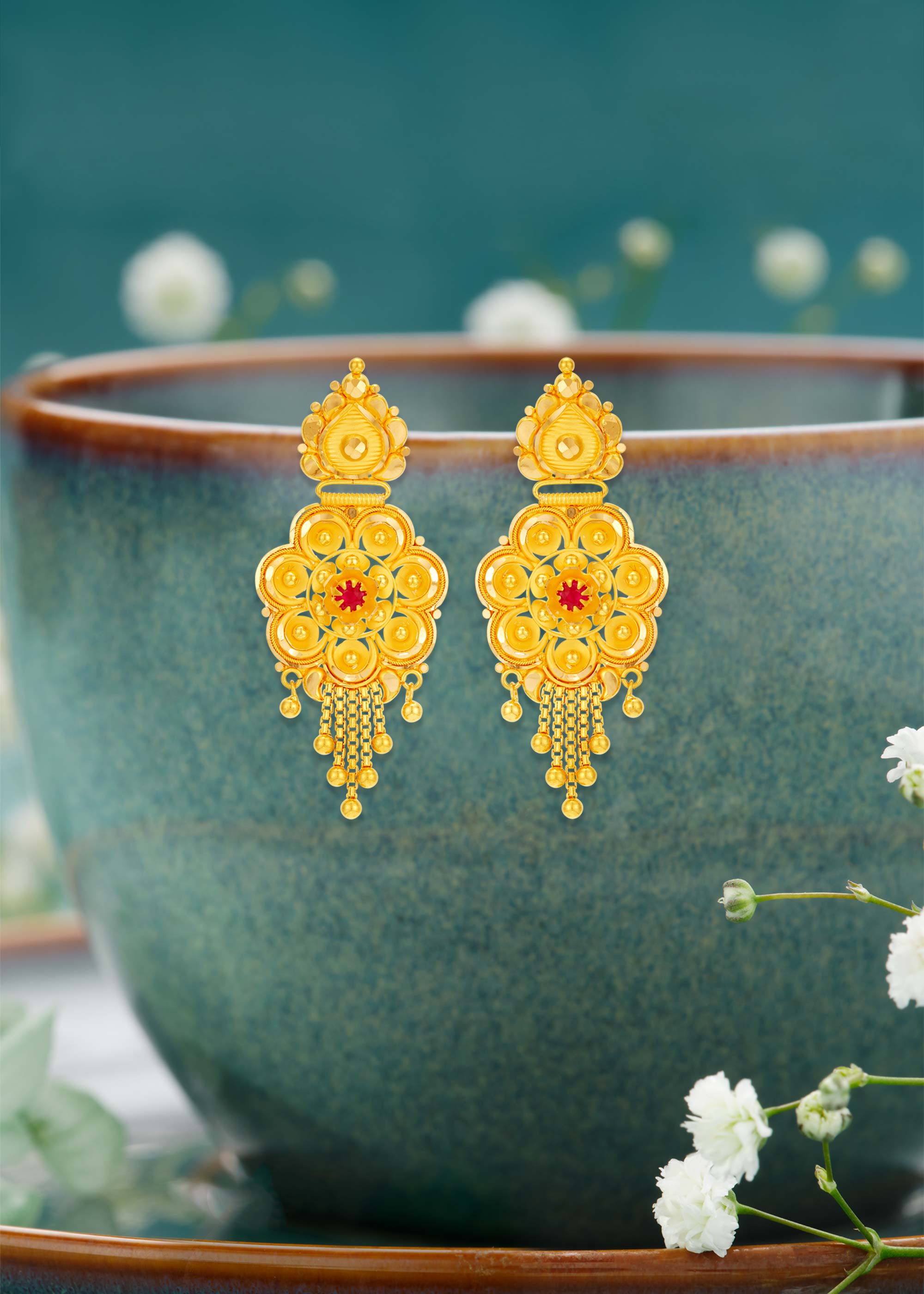 Classic Stone 22K Gold Center Hanging Earring