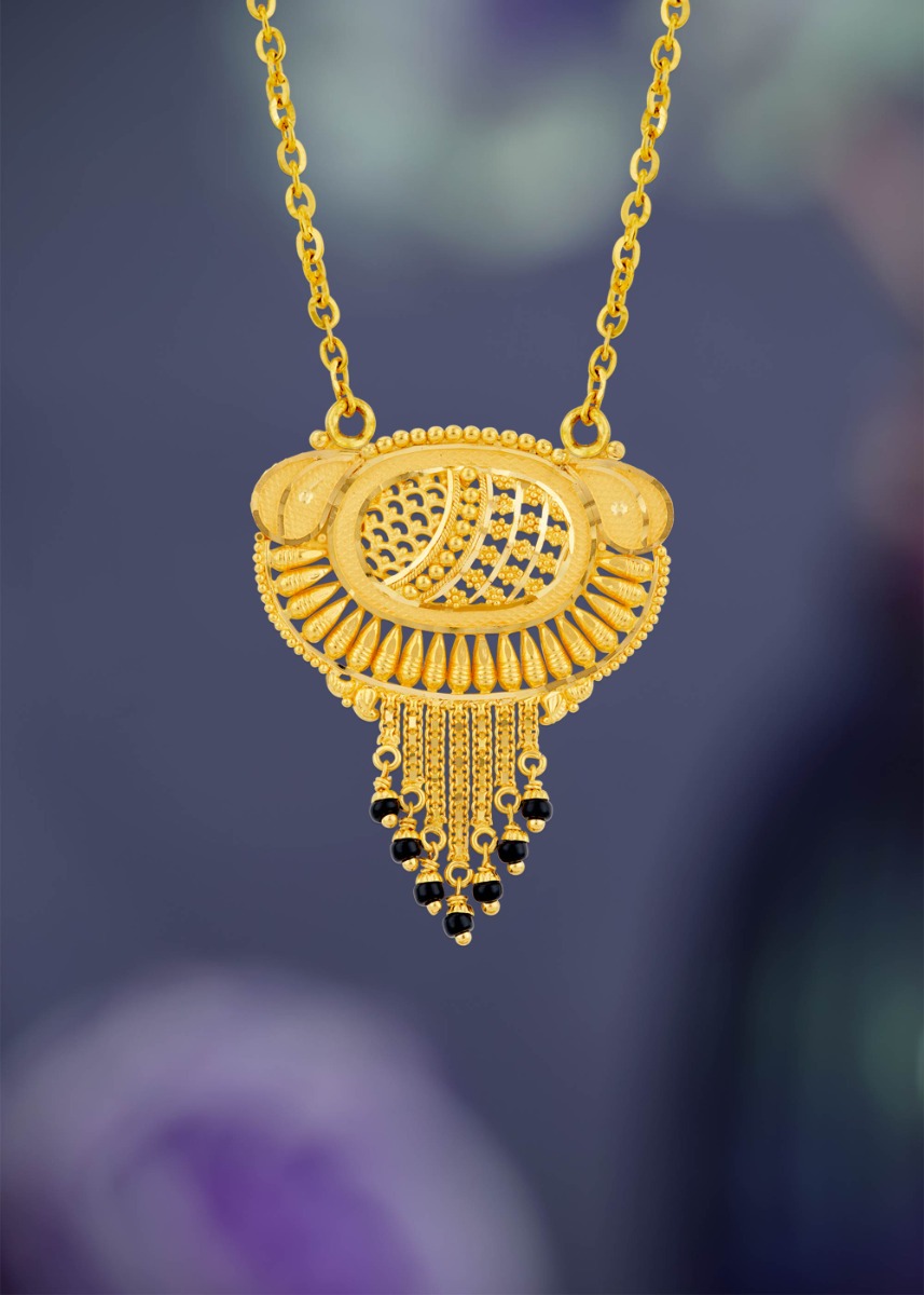 Traditional Floral 22K Gold Black Pendant