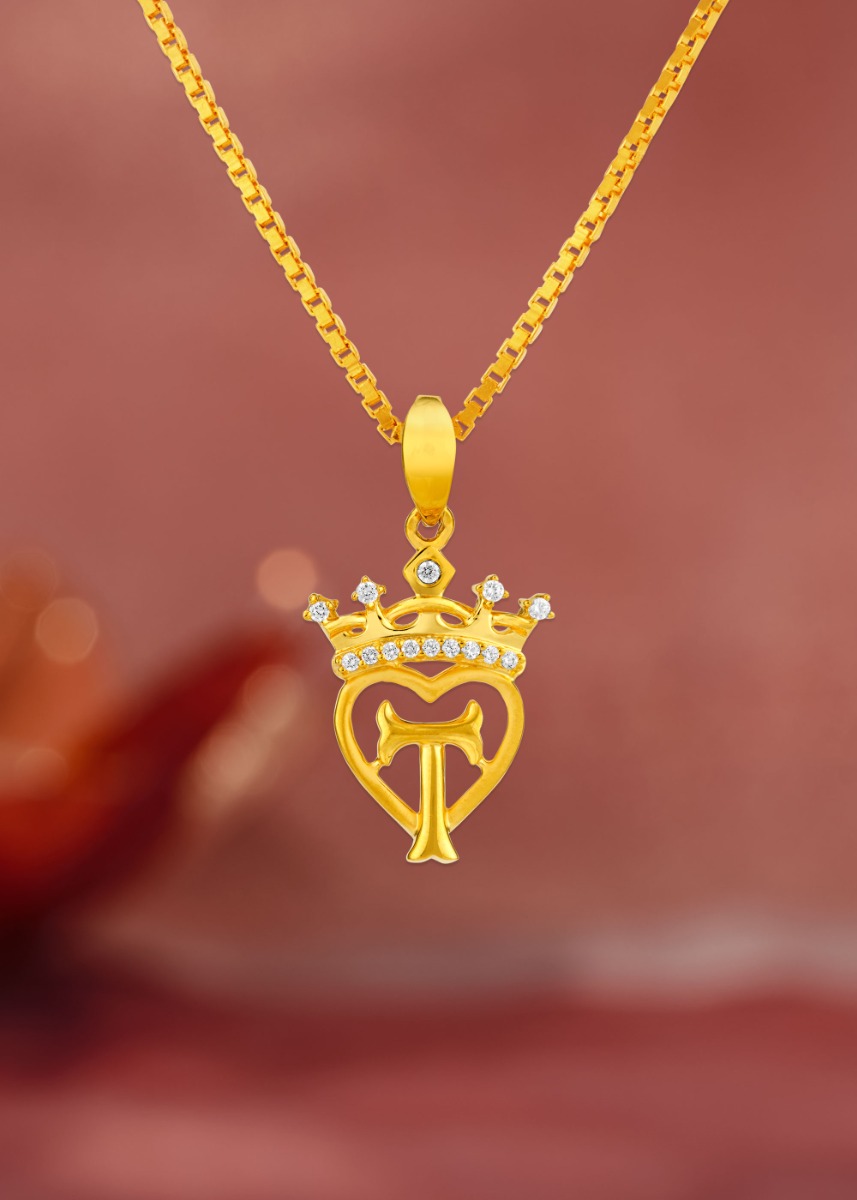 Heart of Royals 22K Gold Pendant