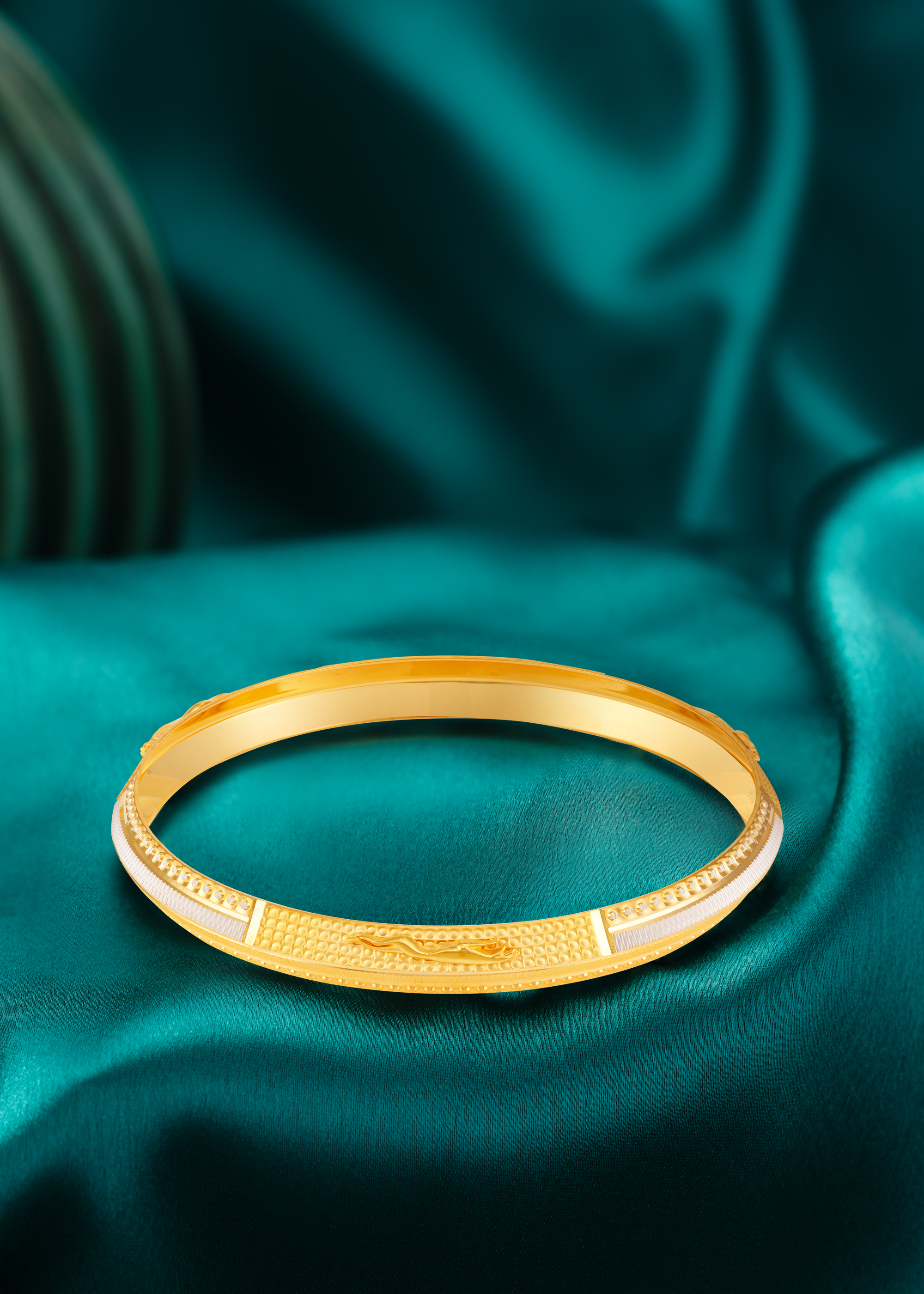 Jaguar Inspired 22K Gold Men's Kada