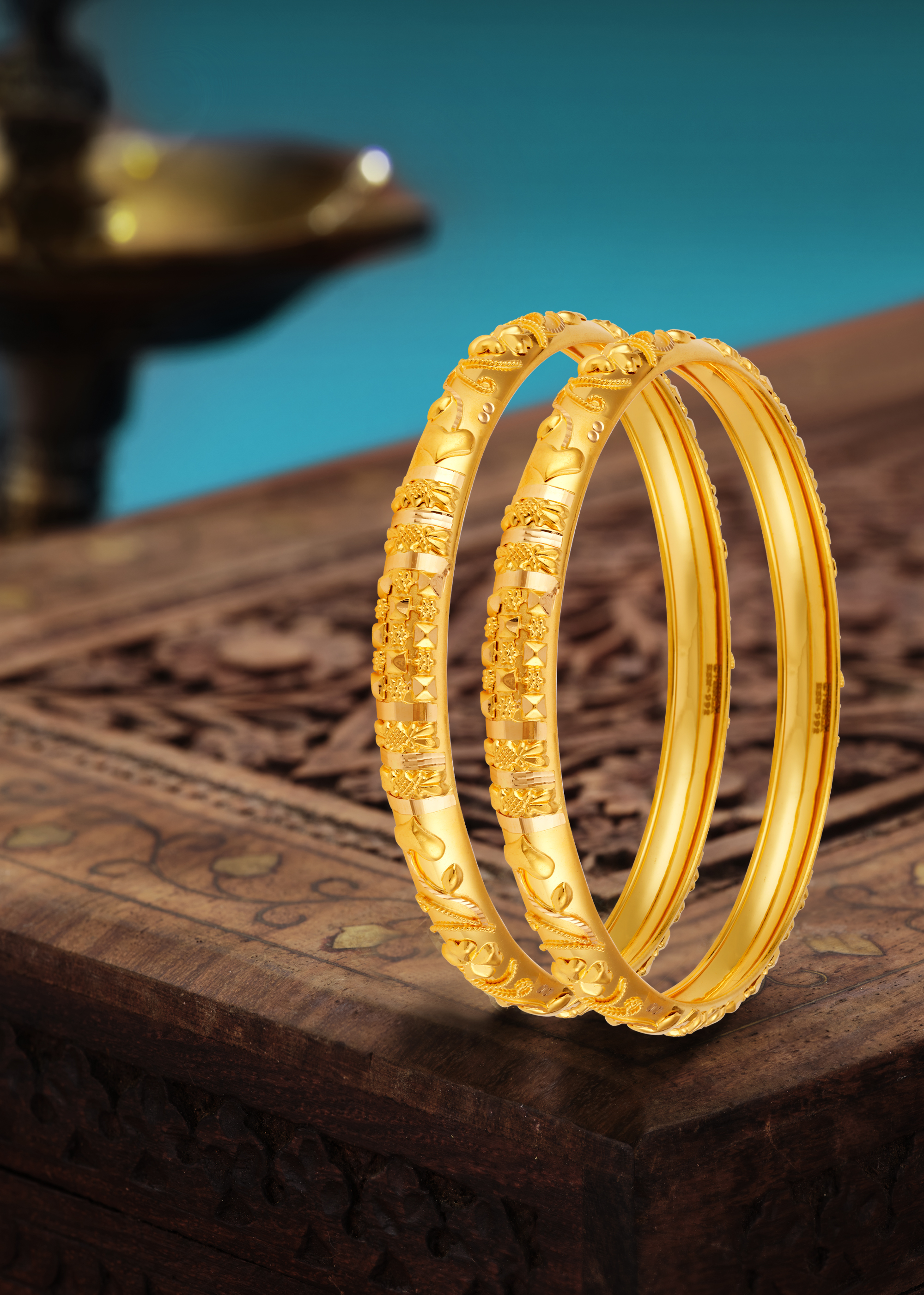 Graceful Half-Round 22K Gold Intricacy Bangle