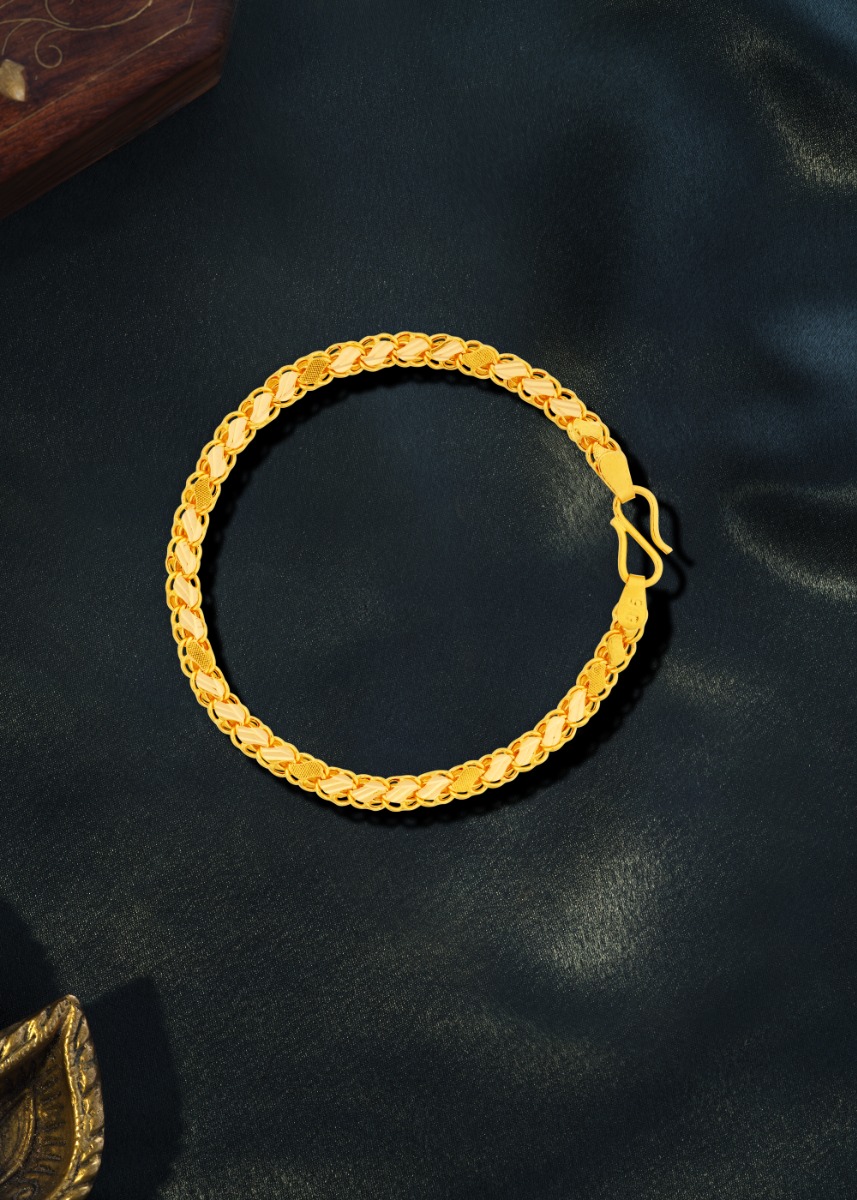 Nature-Inspired Leaf 22K Gold Bracelet
