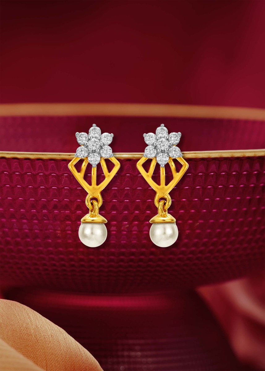 Floral Pearl Diamond Stud Earring