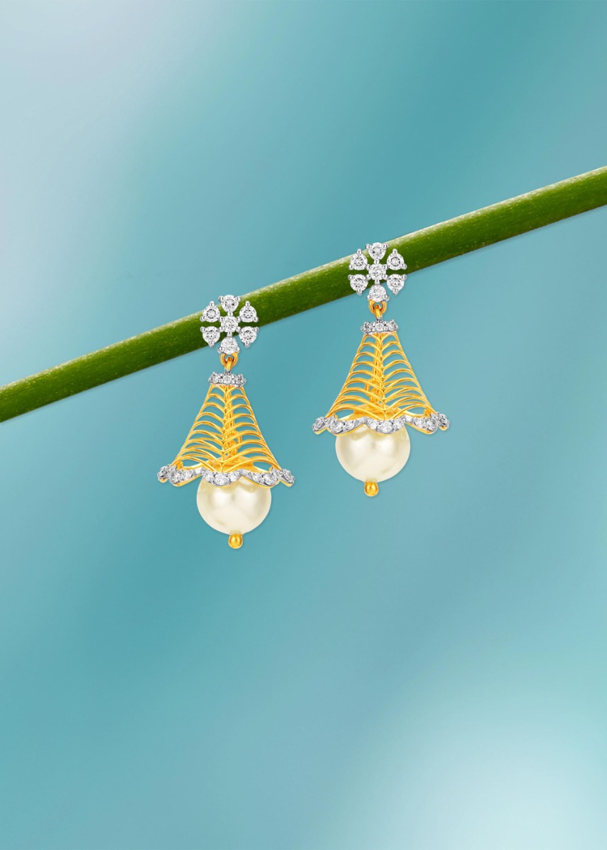 Timeless Shine Diamond Jhumka Earring