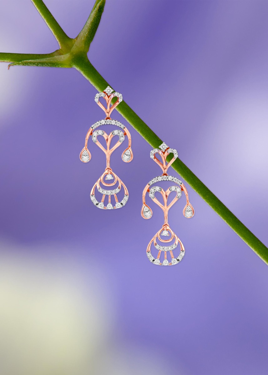 Heart-Shaped Elegant Diamond Hanging Earring