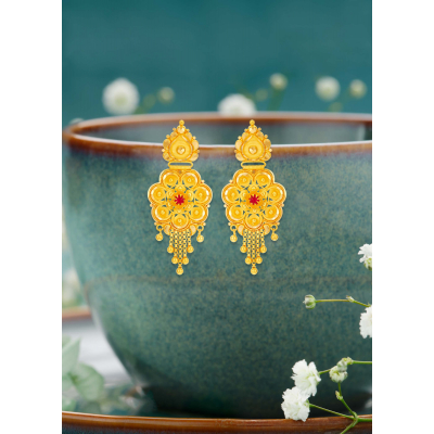 Classic Stone 22K Gold Center Hanging Earring