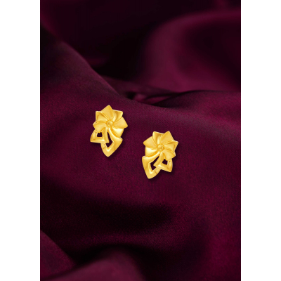 Nature's Blossom 22K Gold Floral Stud Earring