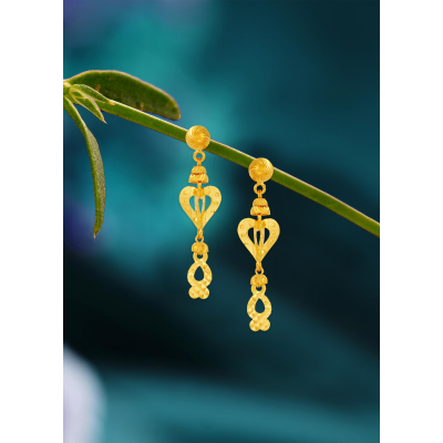 Floral Rajkot-Inspired 22K Gold Hanging Earring