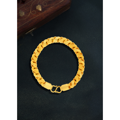 Strong and Striking 22K Gold Bracelet