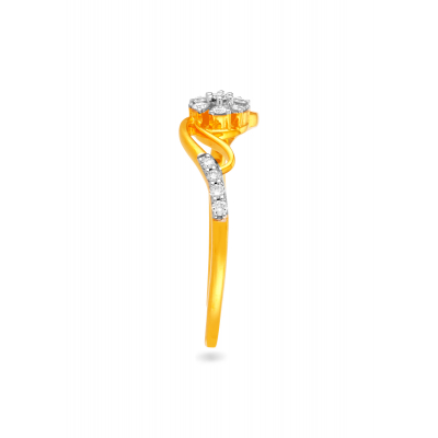Twisted Band Diamond Finger Ring