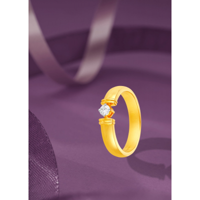Sleek Subtle Shine Diamond Finger Ring