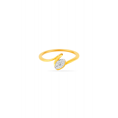 Petal-Inspired Diamond Finger Ring