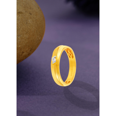 Subtle Elegance Diamond Solitaire Finger Ring
