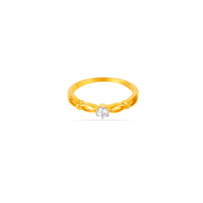 Sophisticated Modern Diamond Solitaire Finger Ring