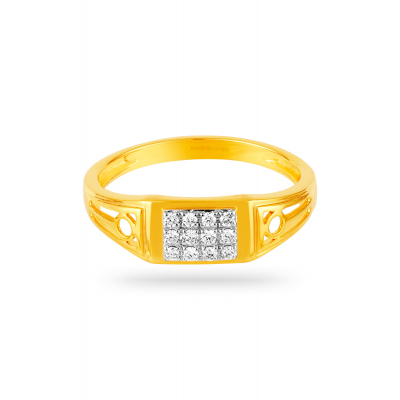 Subtle Muse Diamond Finger Ring