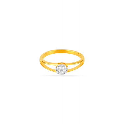 Shimmering Band Diamond Finger Ring