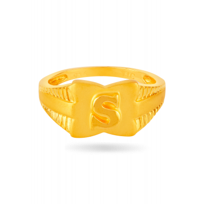 Signature Style 22K Gold Letter Finger Ring