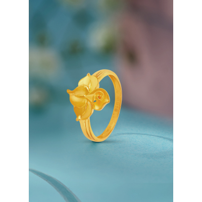 Nature's Elegance 22K Gold Floral Finger Ring