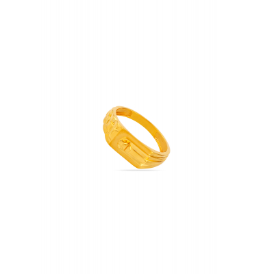 Bold Square 22K Gold Crest Finger Ring