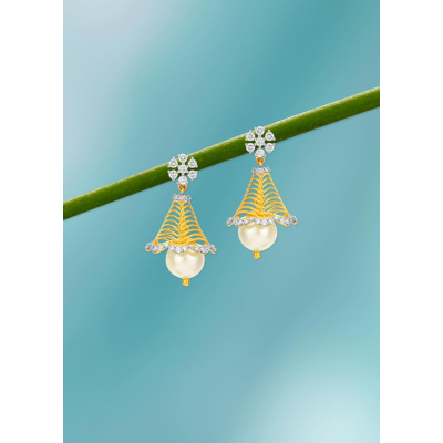 Timeless Shine Diamond Jhumka Earring