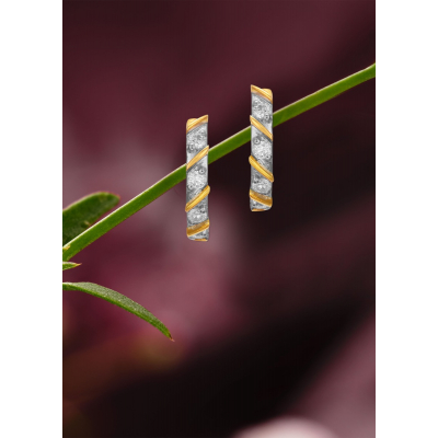 Heritage Muse Diamond Hanging Earring