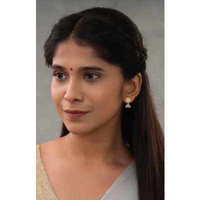 Floral Delightful Diamond Jhumka Earring