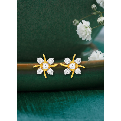 Diamond Delight Stud Earring