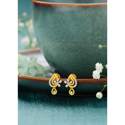 Pretty Paisley Diamond Hanging Earring