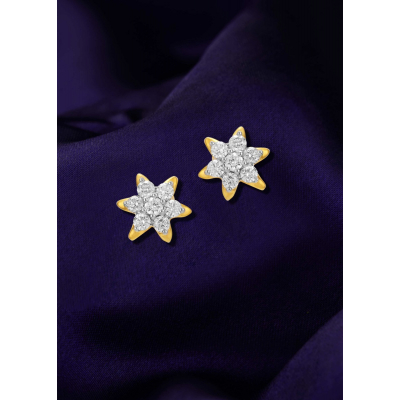 Petal Radiance Diamond Stud Earring