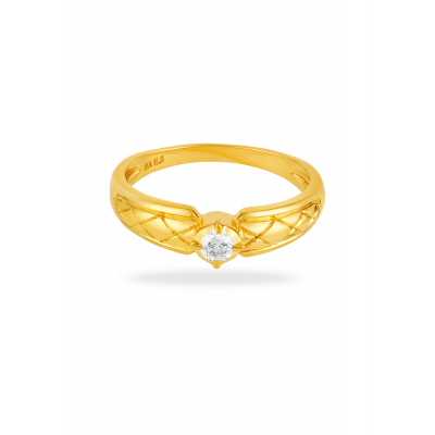 Contemporary Chic Diamond Solitaire Finger Ring