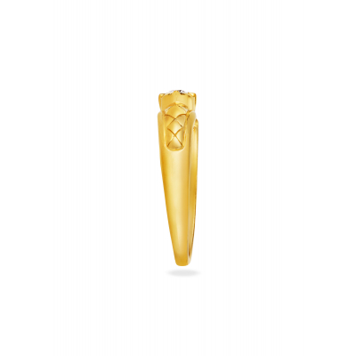 Contemporary Chic Diamond Solitaire Finger Ring