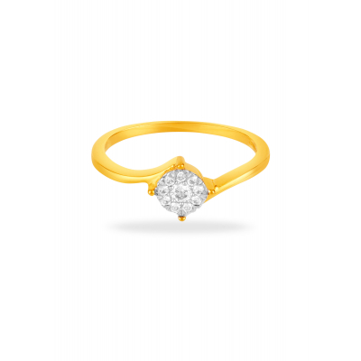Sparkling Cluster Diamond Finger Ring