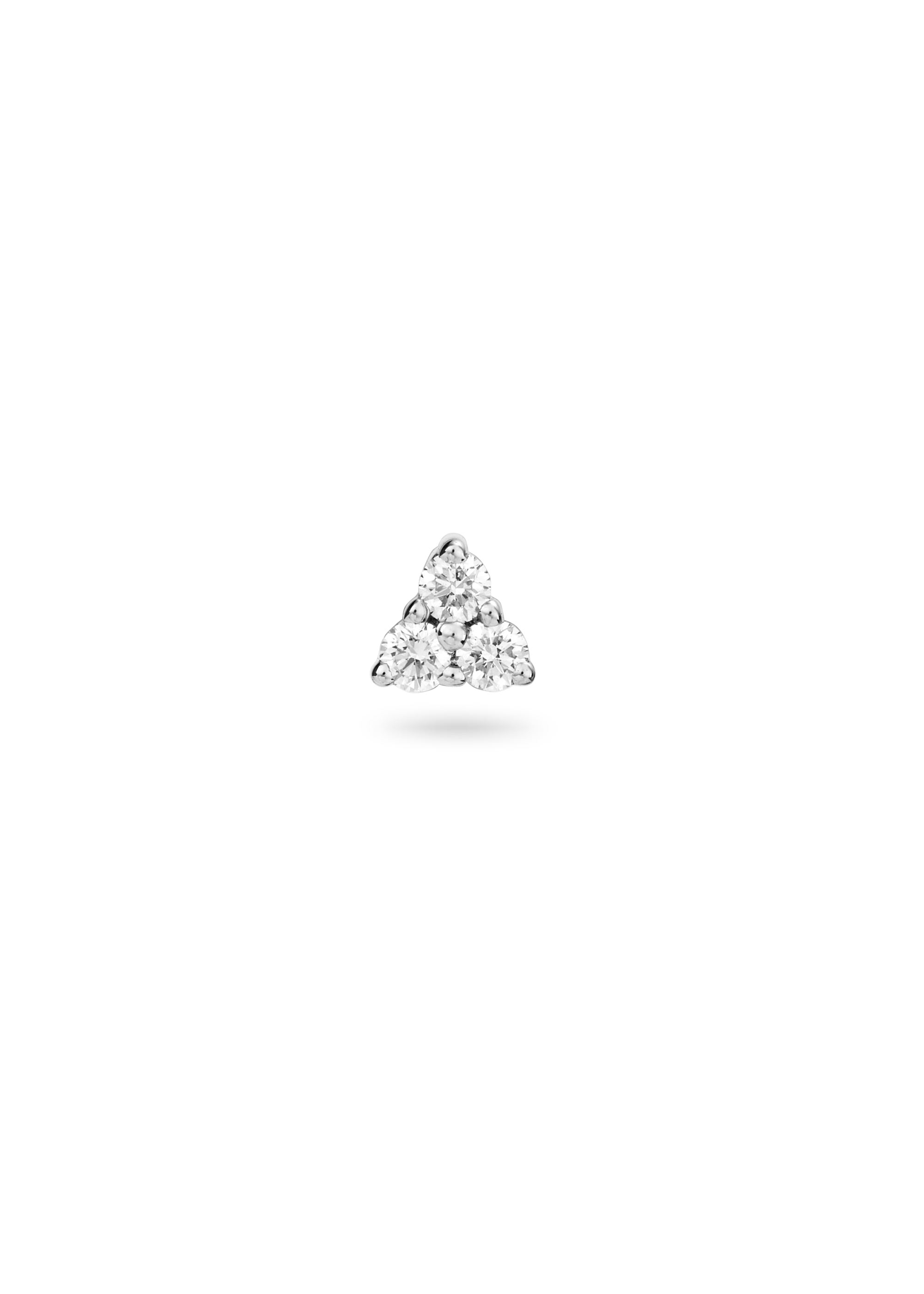Twinkling Trio Diamond Nose Pin