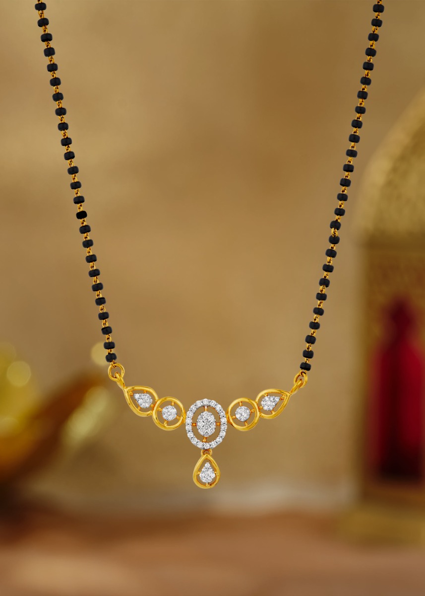 Dahlia Dreams Diamond Mangalsutra