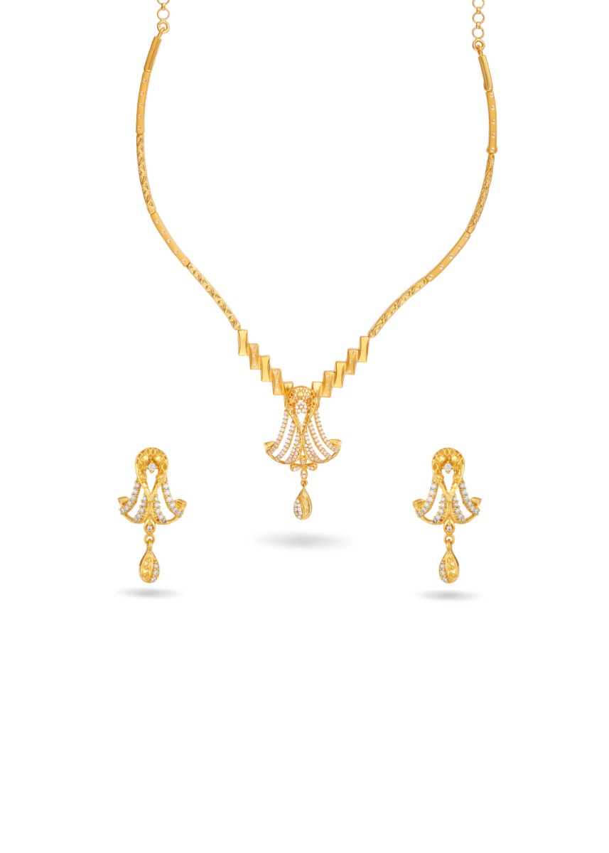 Multi-Angled Pendant Necklace Set