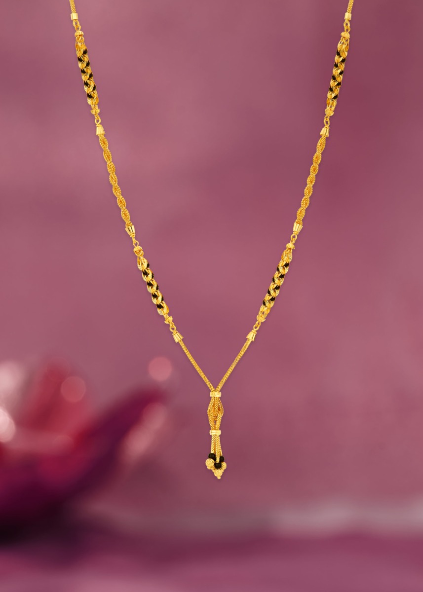 Nano Black Beads with Traditional Knot Chain