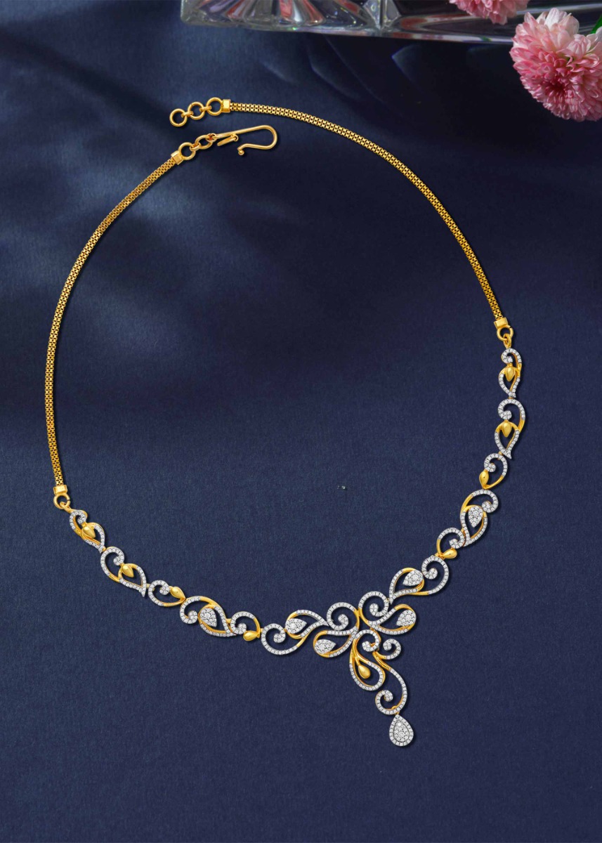 Fallen Leaves Autumn-Inspired Necklace Design