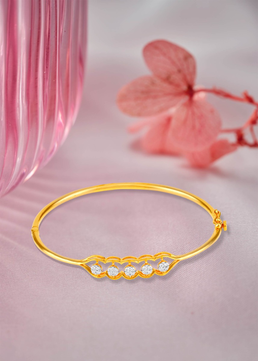 Cluster Leaf Diamond Bracelet