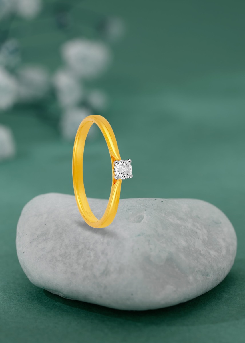 Timeless Shine Solitaire Ring