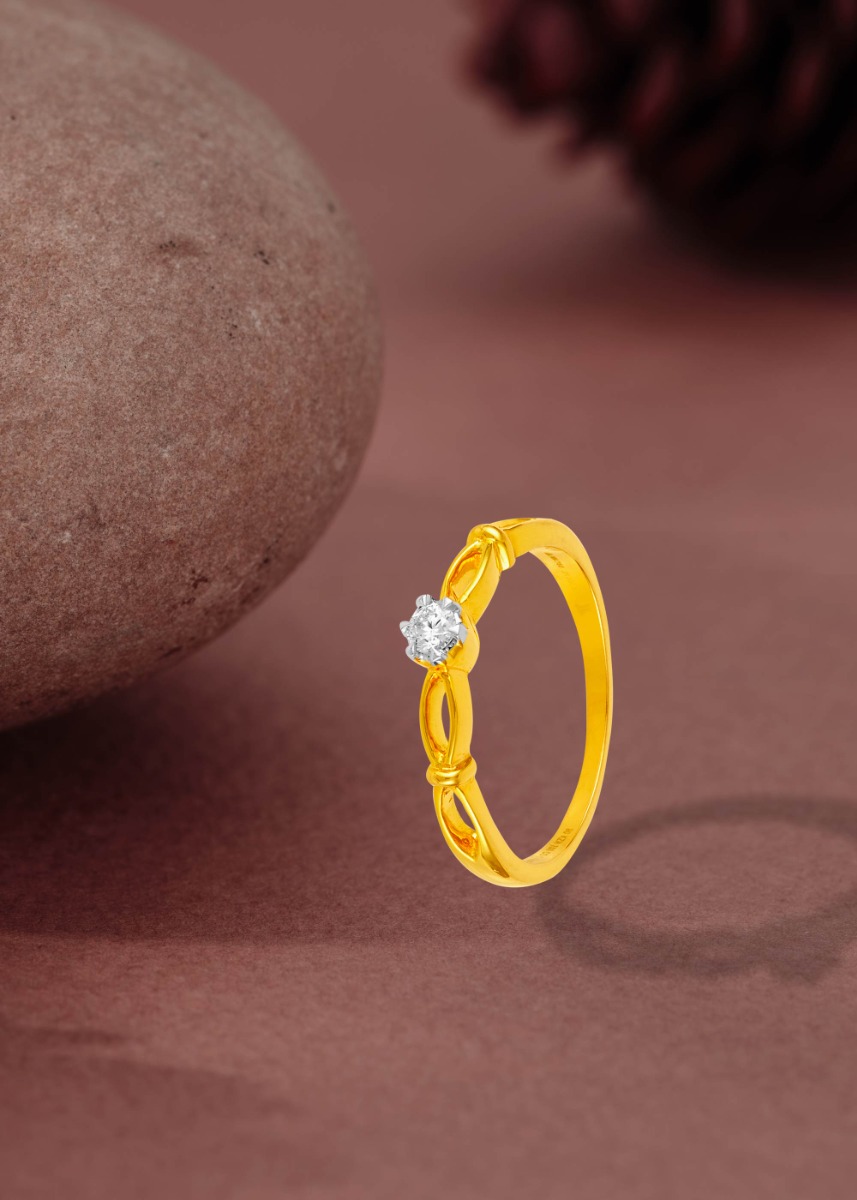 Sophisticated Modern Ring