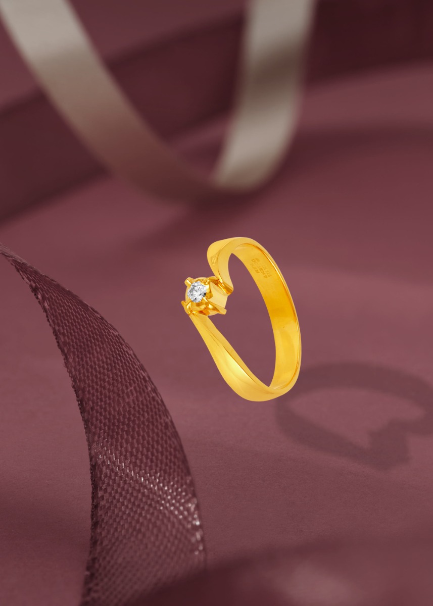 Sculpted Contemporary Ring
