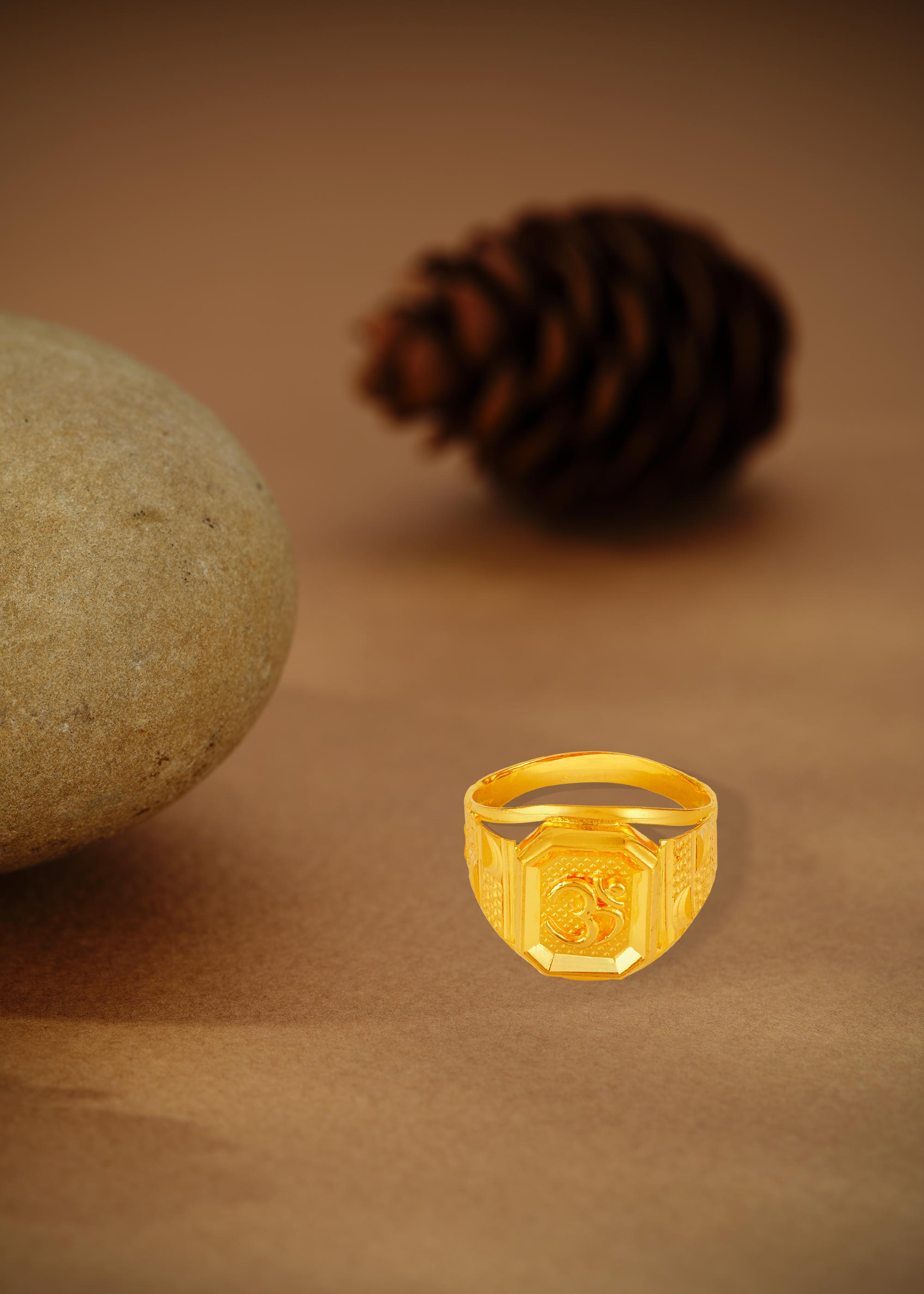 Patterned Charm Fancy Finger Ring