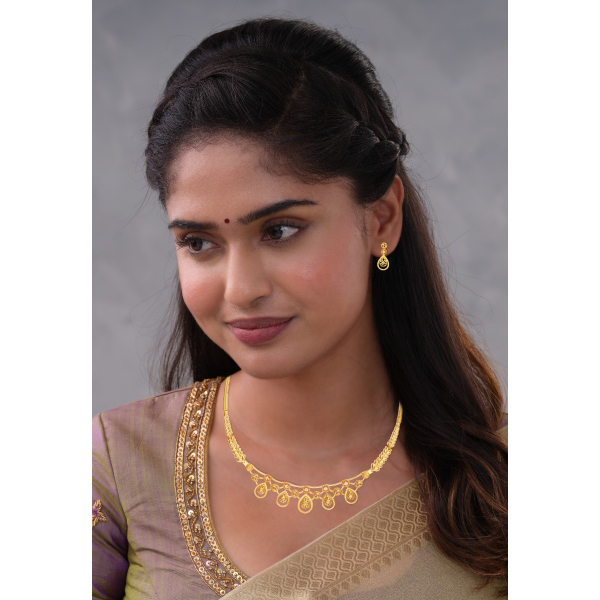 Leaf and Pear Shaped 22K Gold Neckwear Set