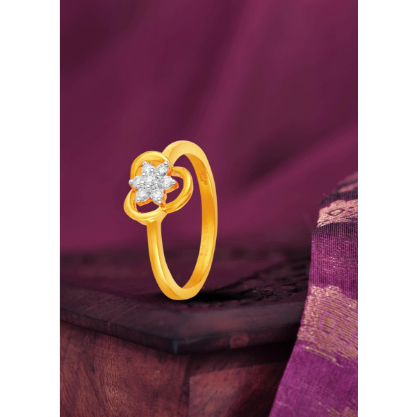 Floral Bloom Diamond Ring
