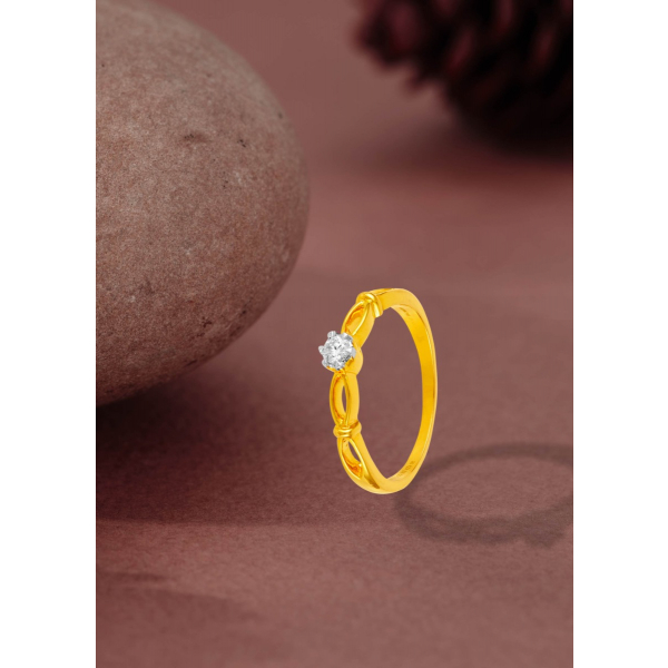 Sophisticated Modern Ring
