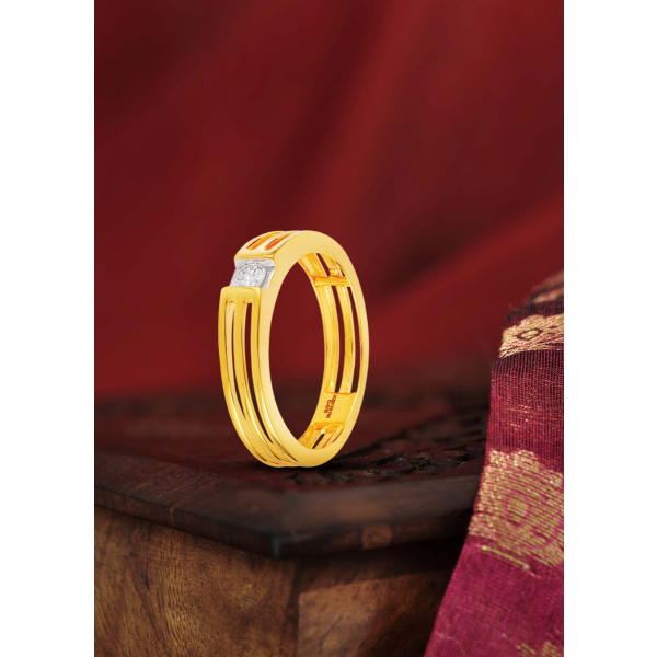 Elegant Diamond Band Ring
