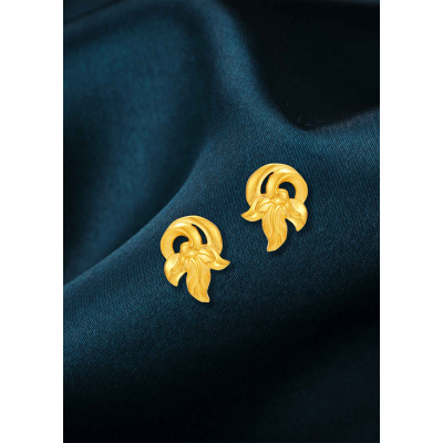 Leaf Muse Gold Studs