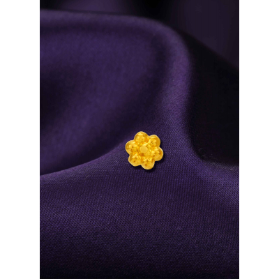 Blossom Charm Flower-Inspired Nose Pin