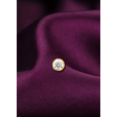 Radiant Tradition Color Stone Nose Pin
